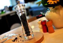 Where to choose the best wooden salt and pepper mills?